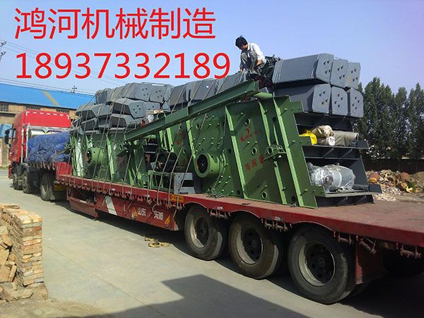 发往新j疆圣雄一批NE型斗提机备件及设备